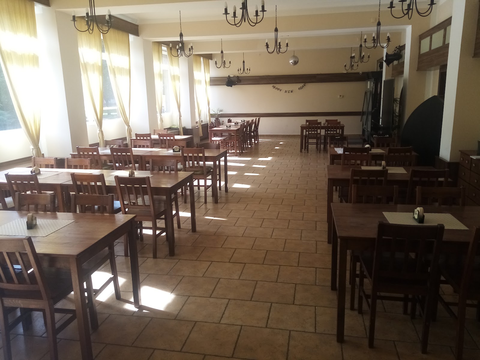 Hlavní jídelní sál Nové hospody