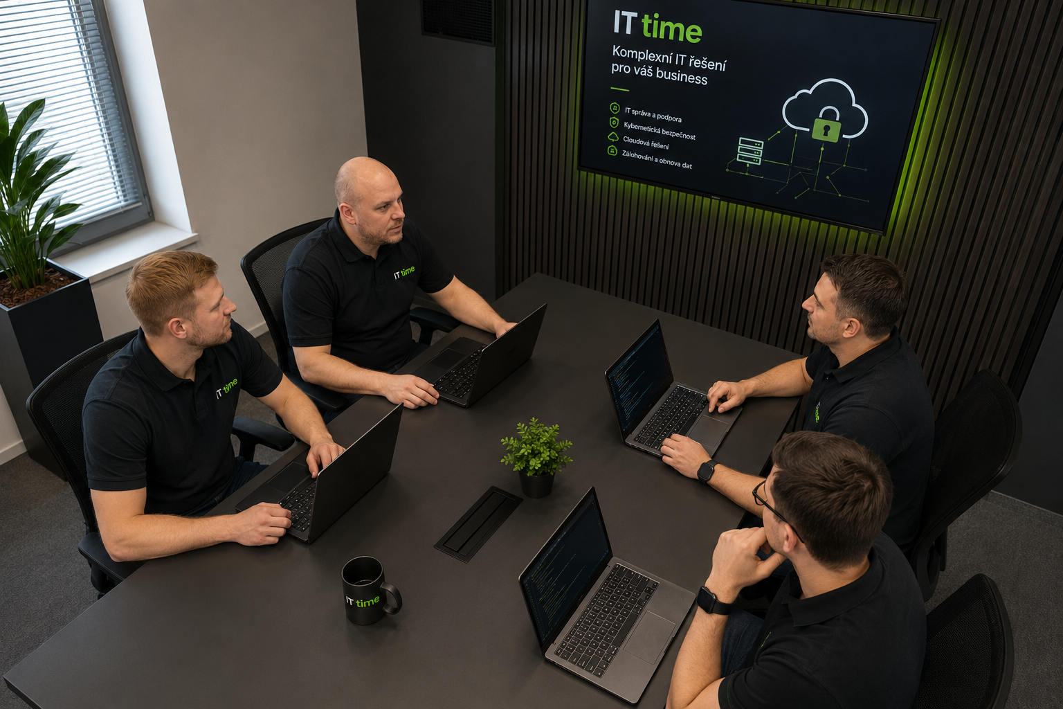 Tým IT specialistů společnosti IT time