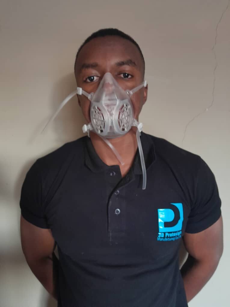 Reusable TPU respirator mask, front view